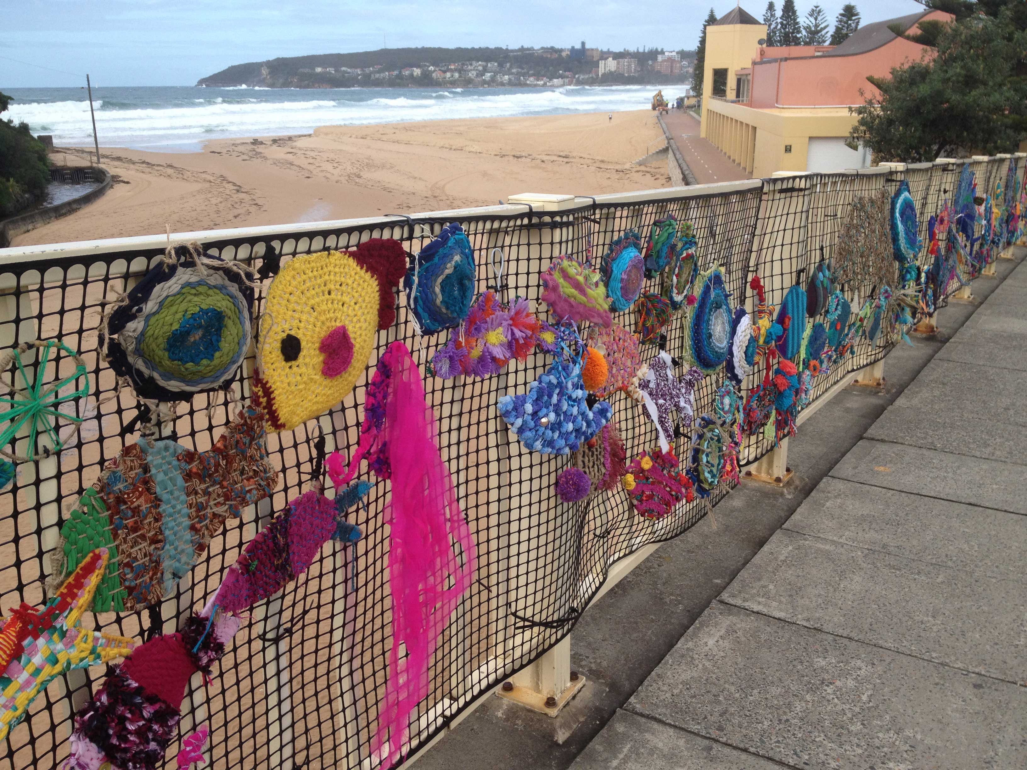 Mural-along-the-bridge